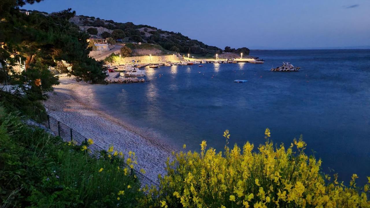 Studio Apartman Stara Baška Exterior foto